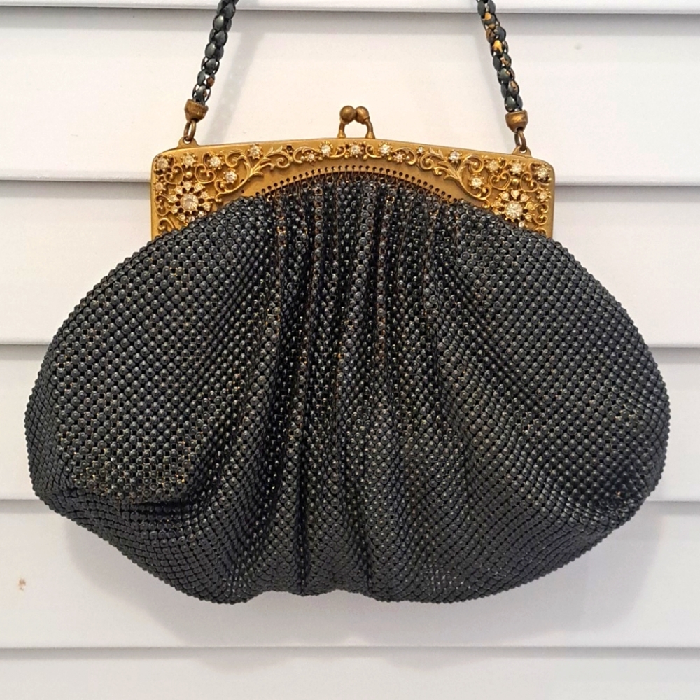 Gorgeous Vintage Whiting and Davis Mesh Party Purse USA
